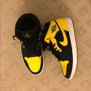 Jordan 1’s Black and Yellow